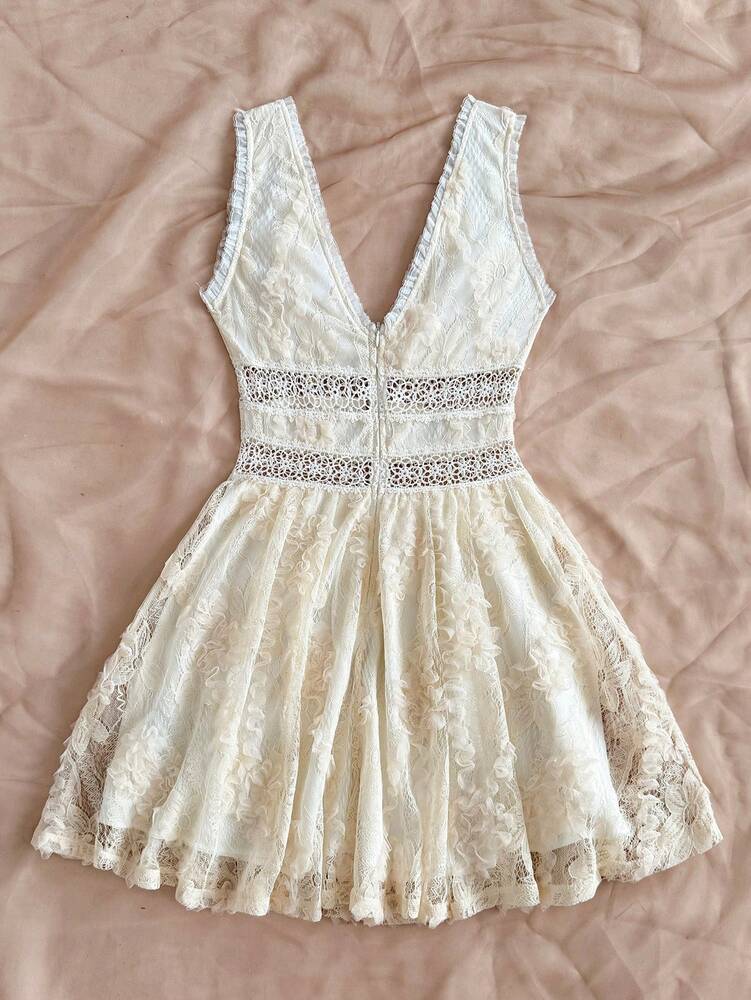 Women's Romantic Floral Lace Patchwork Mini Dress V Neck Bowknot Front Ruffle Hem Elegant Summer Outfit For Party Vacation Graduation