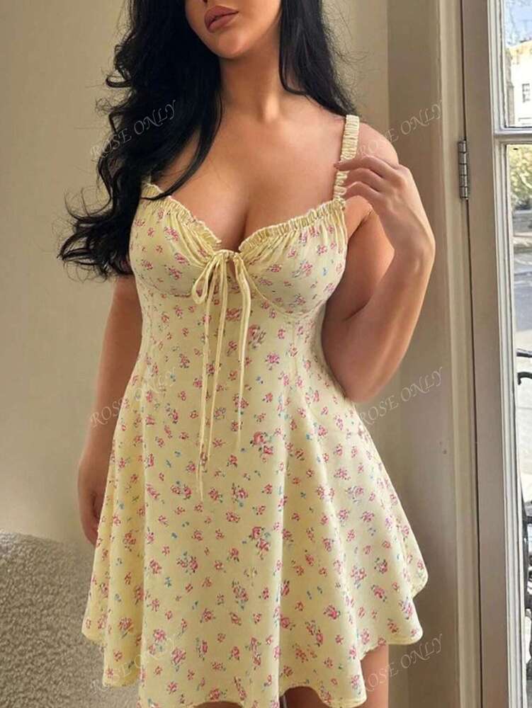 Women's Ditsy Floral Spaghetti Strap Backless Mini Dress Sexy Elastic Summer Outfit Vacation Beach Holiday Photoshoot Daily Casual Wear